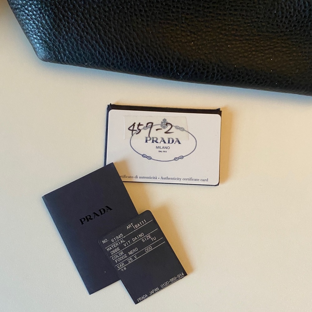 Prada handbag - Picture 4 of 13